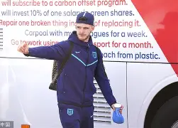 关于曼联惨遭皇马狂胜，无缘欧洲赛事四强的信息